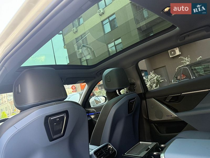 Седан BMW i5 2024 в Киеве