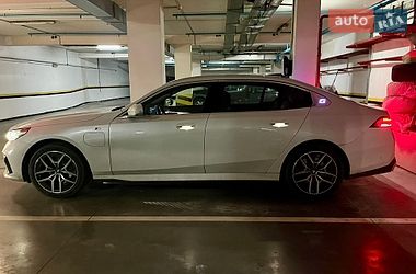 Седан BMW i5 2024 в Киеве