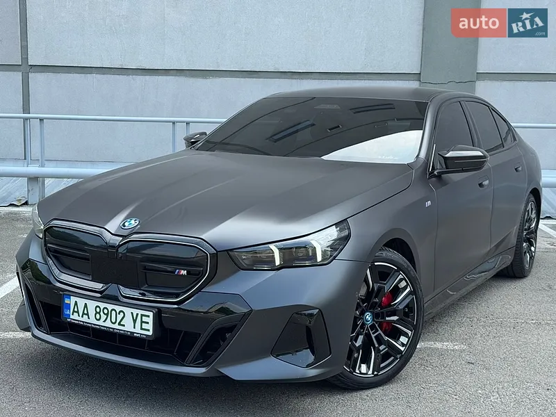 BMW i5