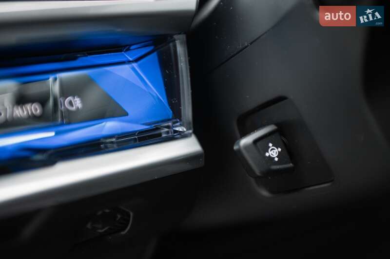 Седан BMW i7 2023 в Одессе