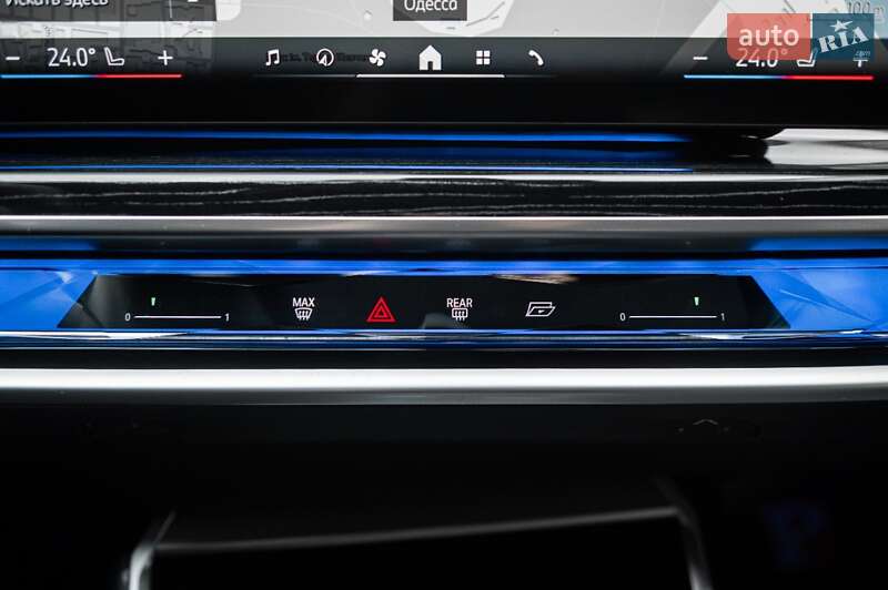 Седан BMW i7 2023 в Одессе
