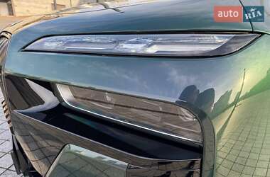 Седан BMW i7 2023 в Киеве