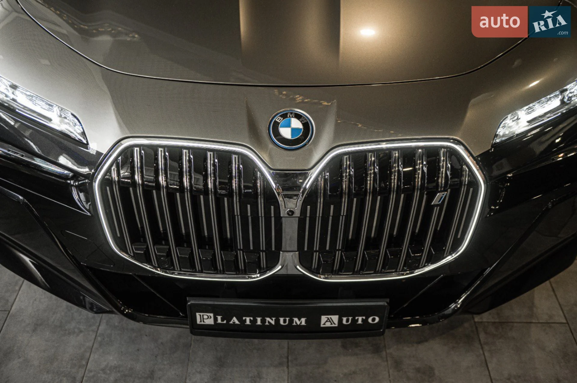 2023 BMW i7 - мініатюра 104