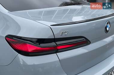 Седан BMW i7 2023 в 