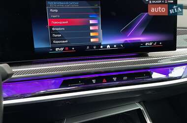 Седан BMW i7 2023 в 