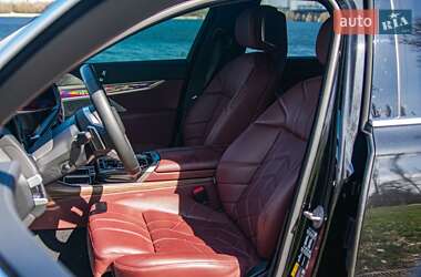 Седан BMW i7 2022 в 