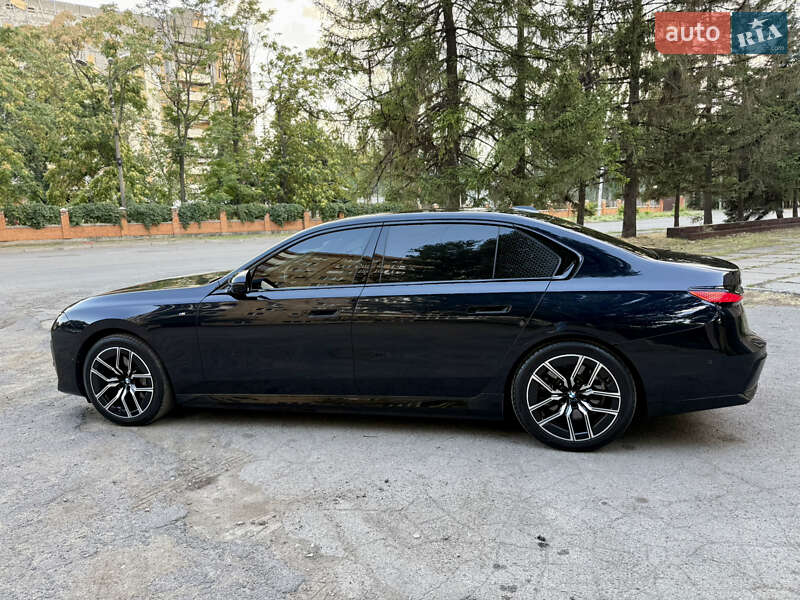 Седан BMW i7 2024 в Кривому Розі фото 8 Седан BMW i7 2024 в Кривому Розі