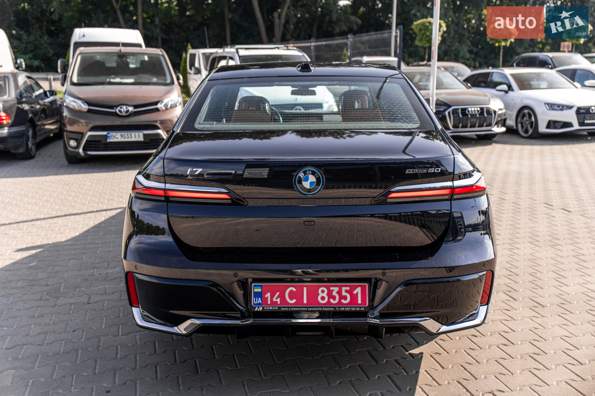 2023 BMW i7 - мініатюра 17