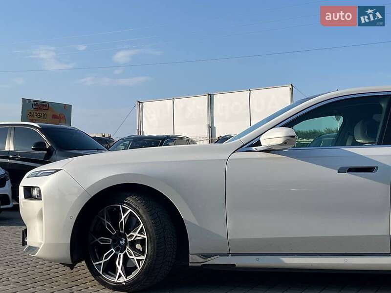 Седан BMW i7 2023 в Львове фото 10 Седан BMW i7 2023 в Львове