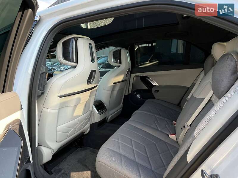 Седан BMW i7 2023 в Львове фото 43 Седан BMW i7 2023 в Львове