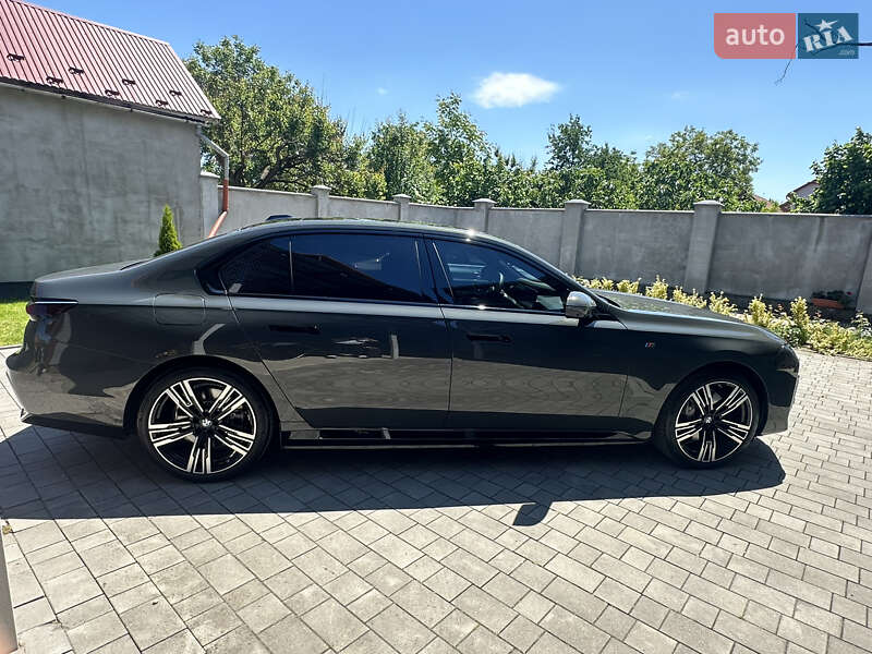 Седан BMW i7 2023 в Виноградове фото 11 Седан BMW i7 2023 в Виноградове