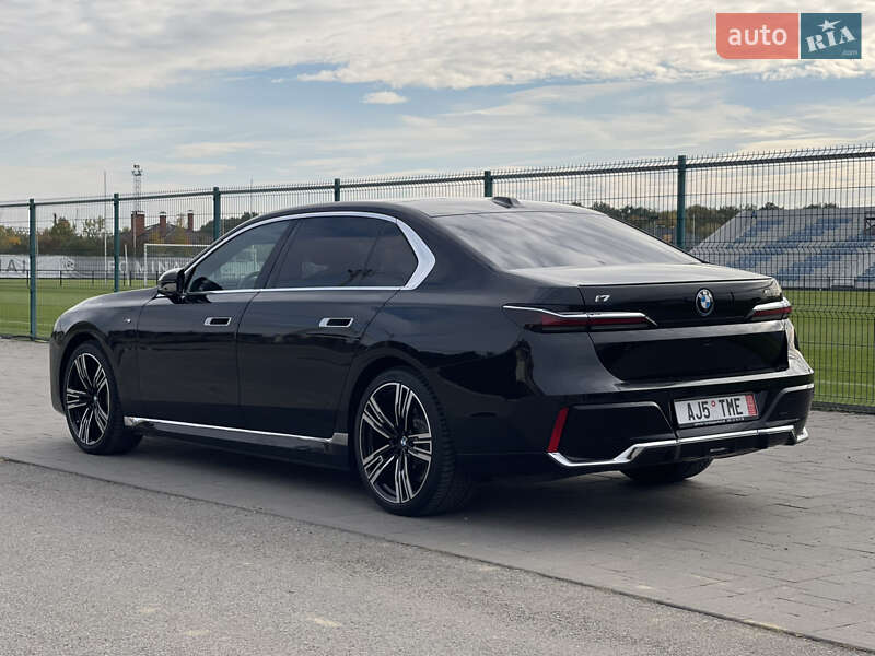 Седан BMW i7 2024 в Ужгороде фото 12 Седан BMW i7 2024 в Ужгороде