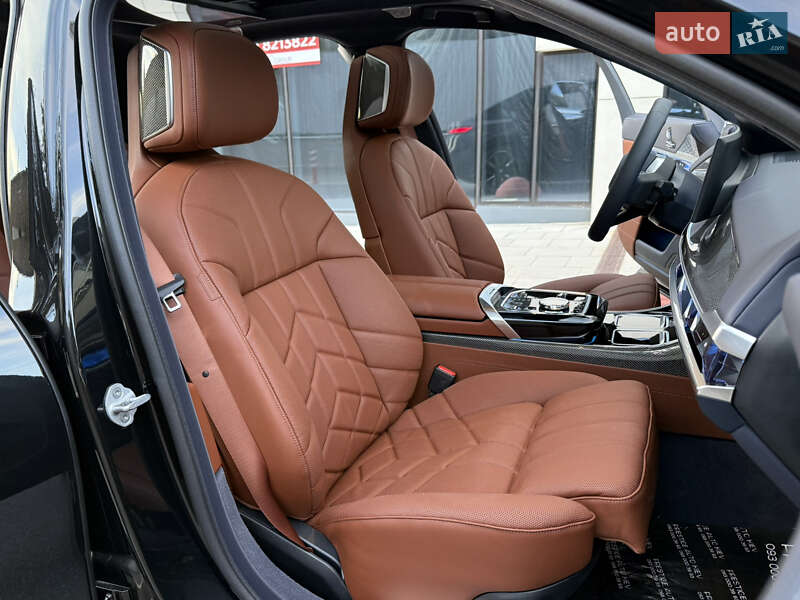 Седан BMW i7 2025 в Киеве фото 51 Седан BMW i7 2025 в Киеве