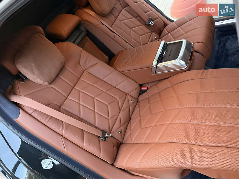 Седан BMW i7 2025 в Киеве фото 66 Седан BMW i7 2025 в Киеве