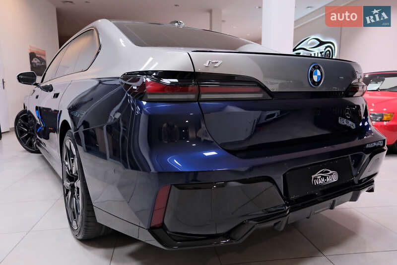 Седан BMW i7 2022 в Львове фото 19 Седан BMW i7 2022 в Львове