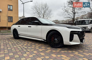 Седан BMW i7 2023 в Вінниці