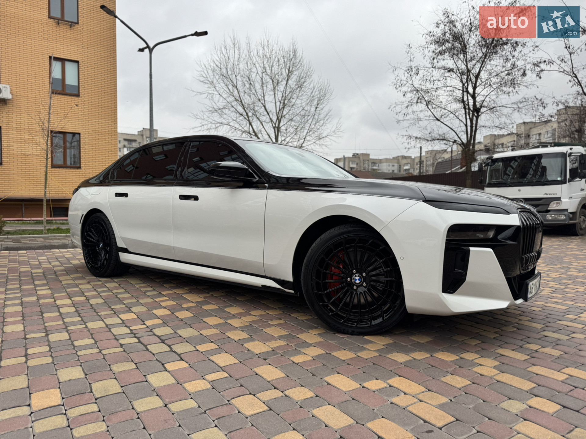 2023 BMW i7 - мініатюра 3
