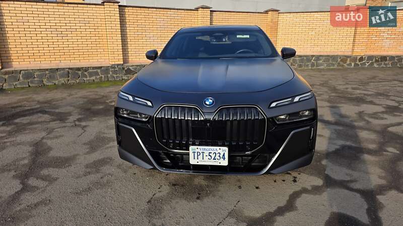 Седан BMW i7 2023 в Владимире фото 39 Седан BMW i7 2023 в Владимире