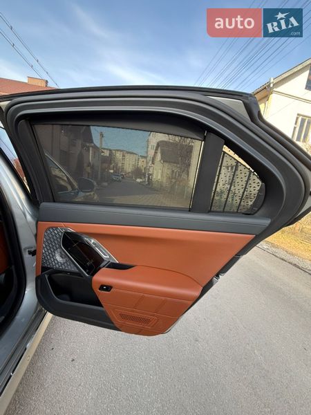 Седан BMW i7 2023 в Ивано-Франковске