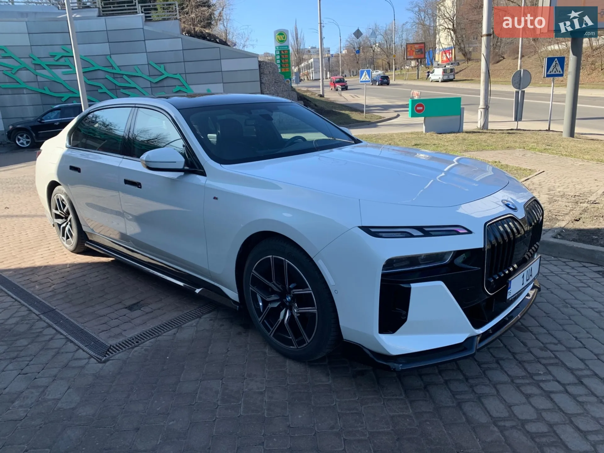 2023 BMW i7 - мініатюра 9