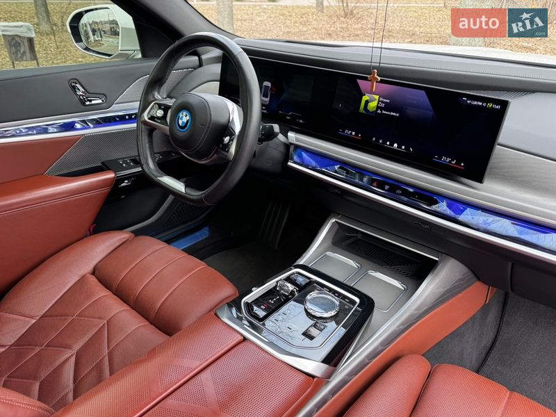 Седан BMW i7 2023 в Києві фото 18 Седан BMW i7 2023 в Києві