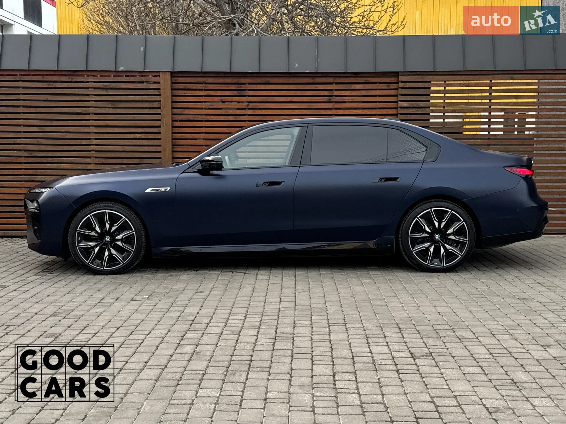 2023 BMW i7 - мініатюра 4