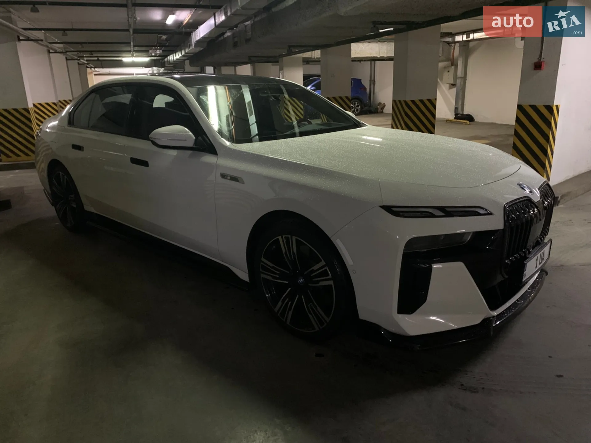 2023 BMW i7 - мініатюра 3