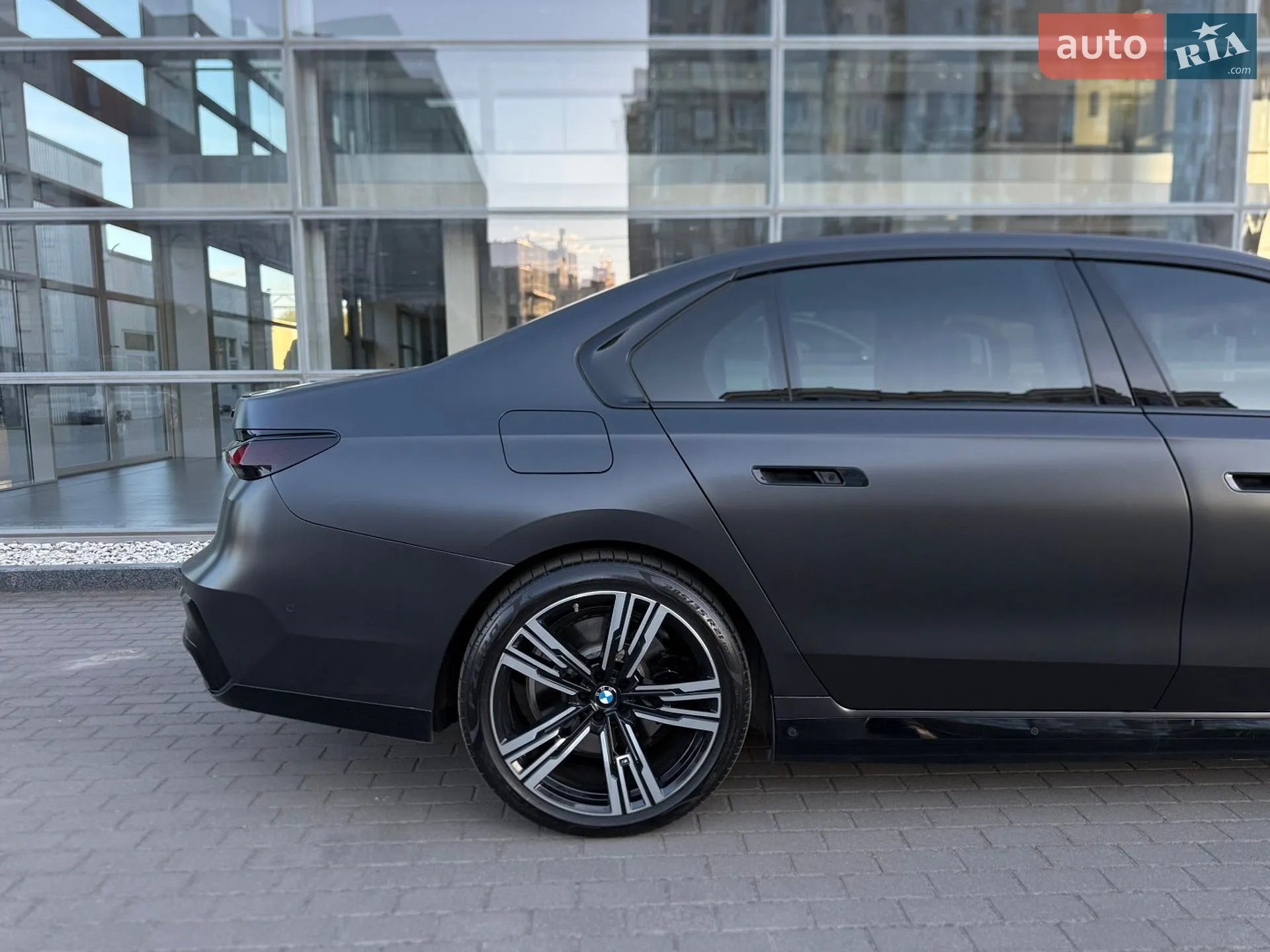 2023 BMW i7 - мініатюра 21