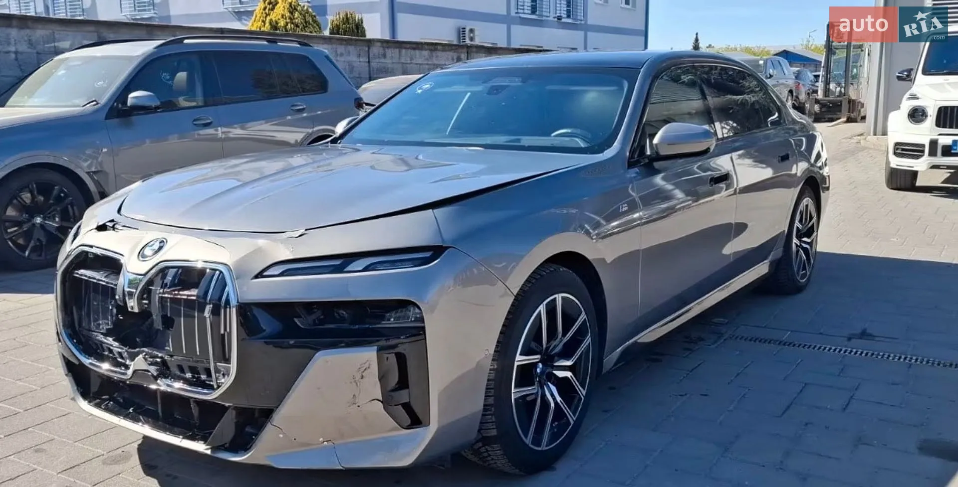 BMW i7 2024