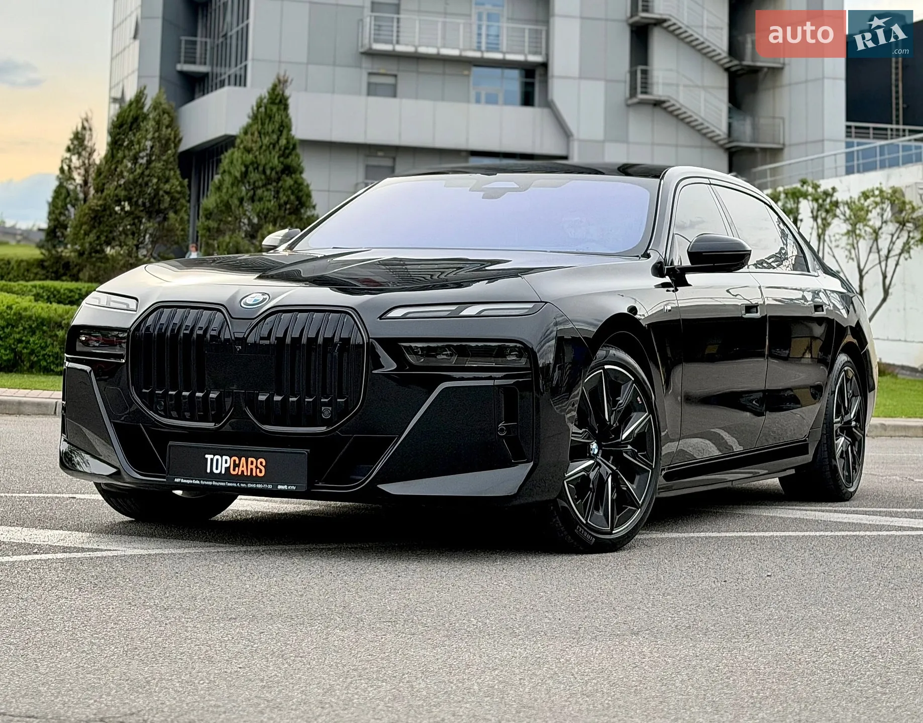 2023 BMW i7 - мініатюра 3