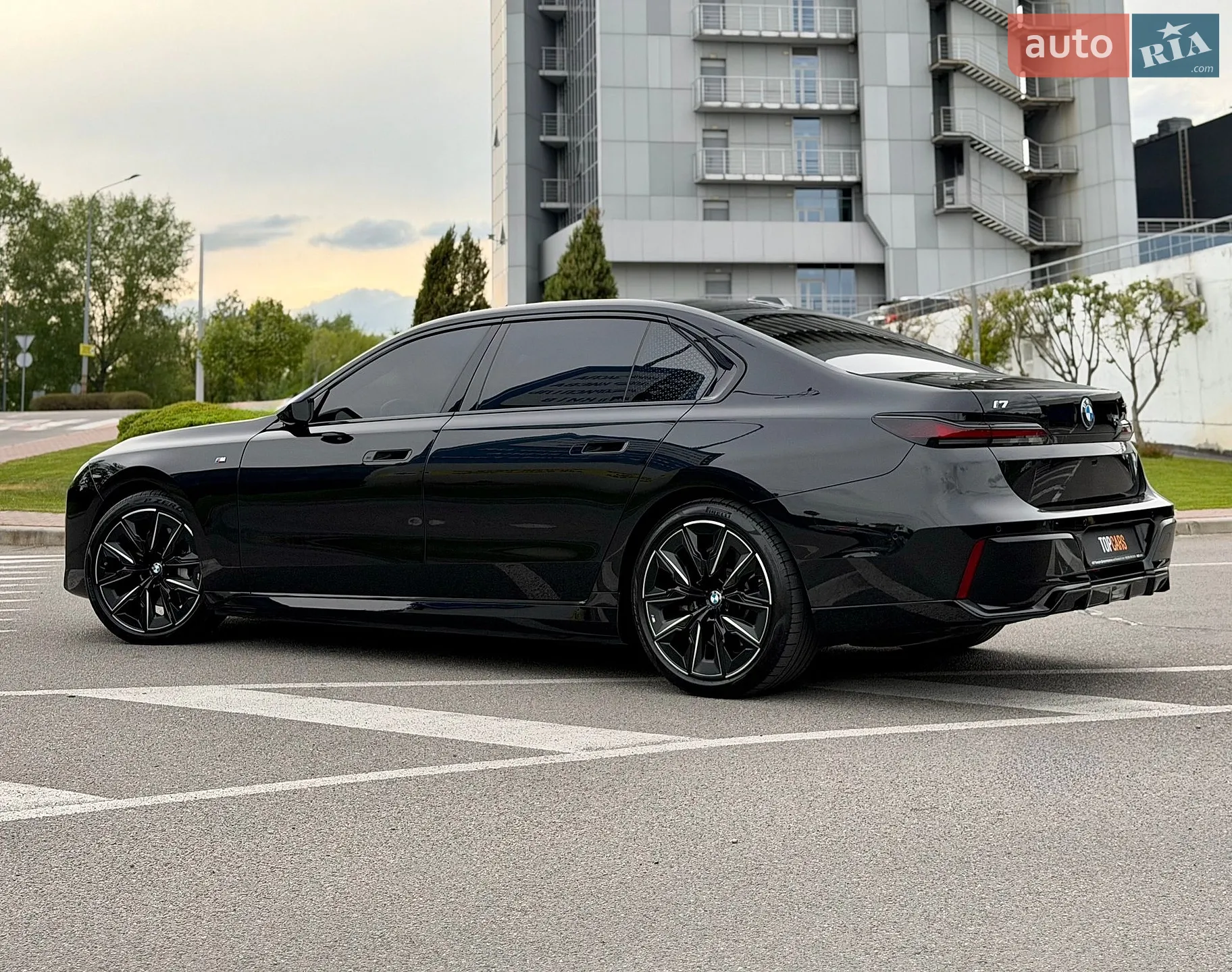 2023 BMW i7 - мініатюра 9