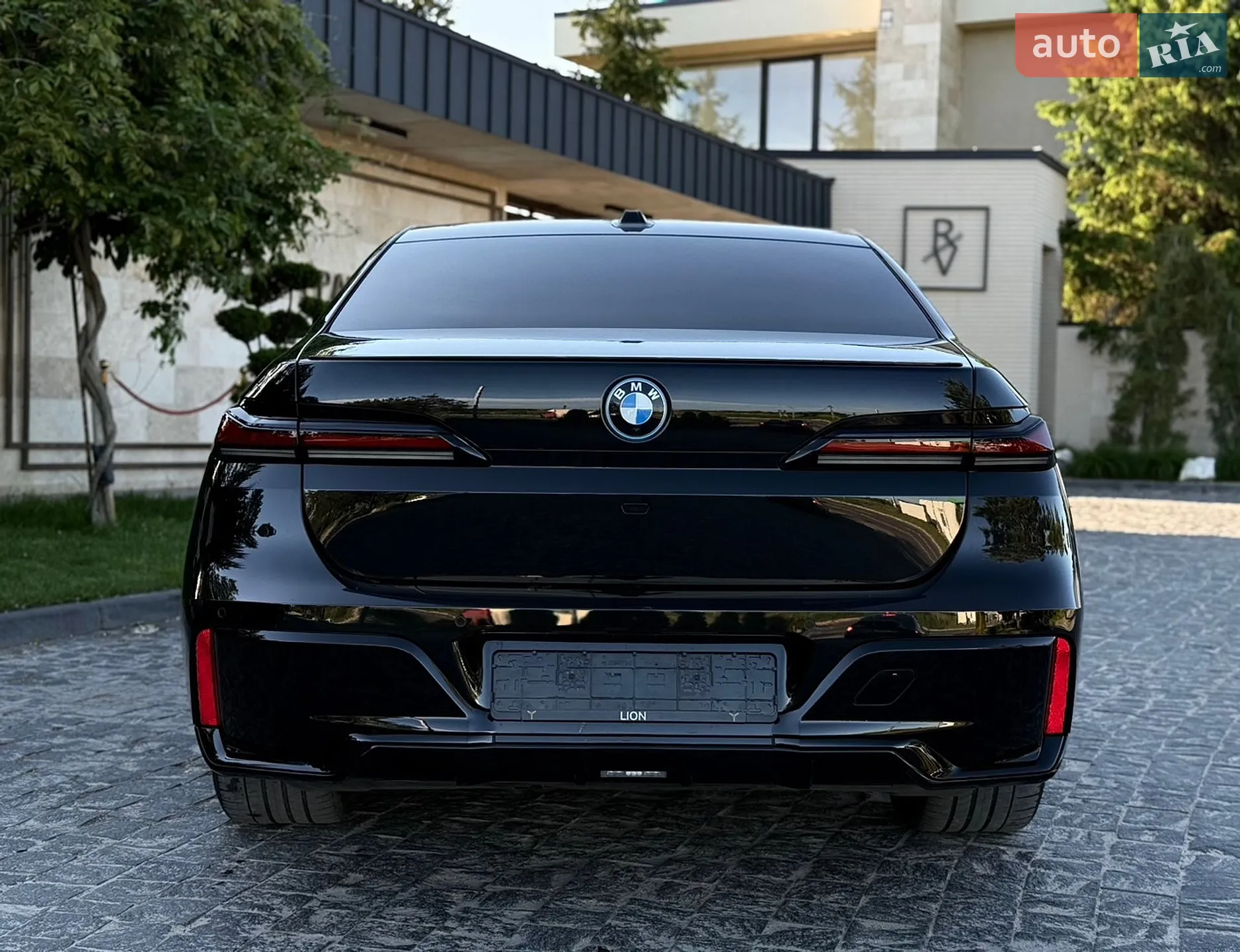 2023 BMW i7 - мініатюра 18