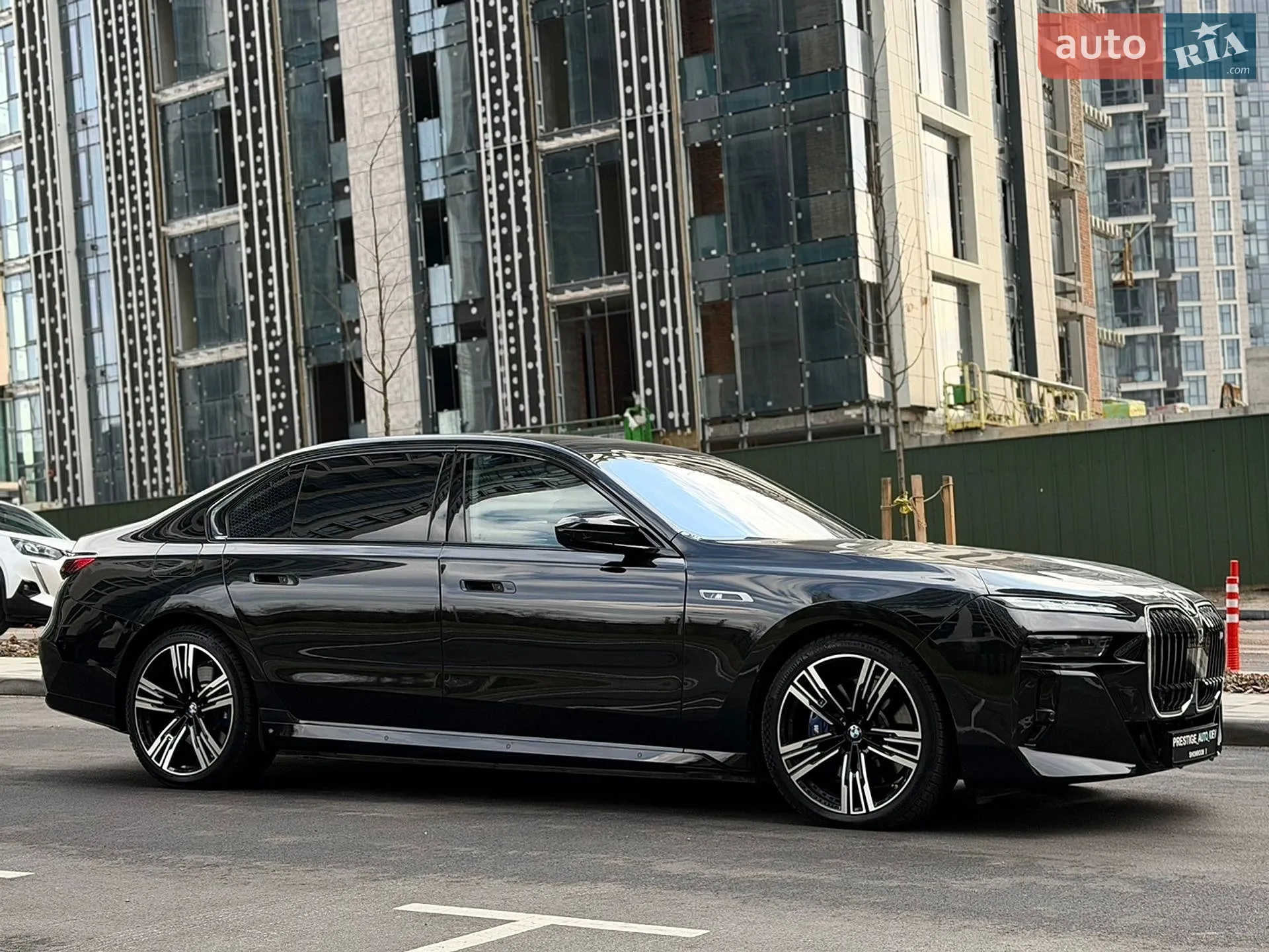 2023 BMW i7 - мініатюра 15