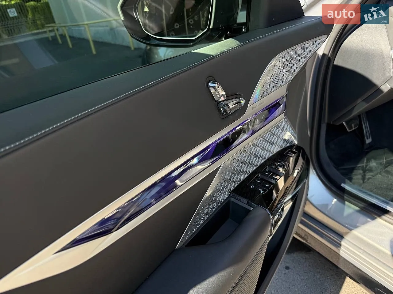 2022 BMW i7 - мініатюра 19