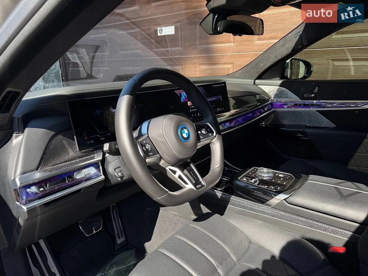 2022 BMW i7 - мініатюра 22