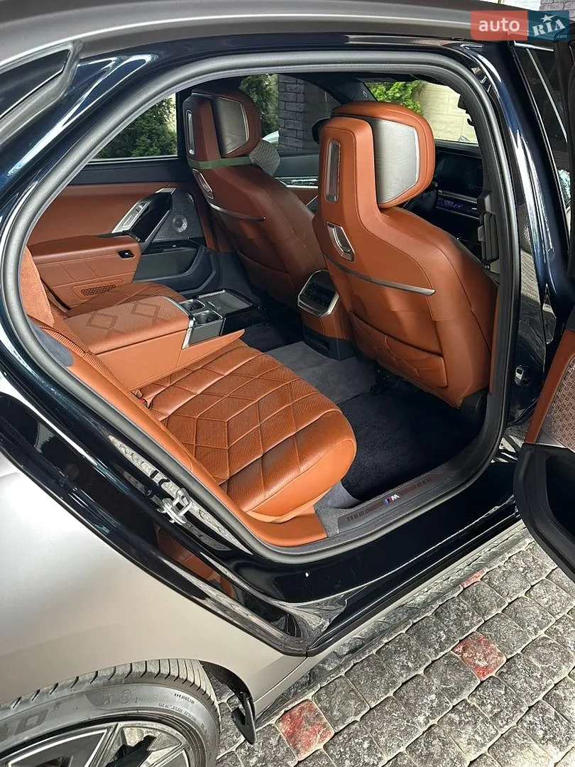 2023 BMW i7 - мініатюра 12