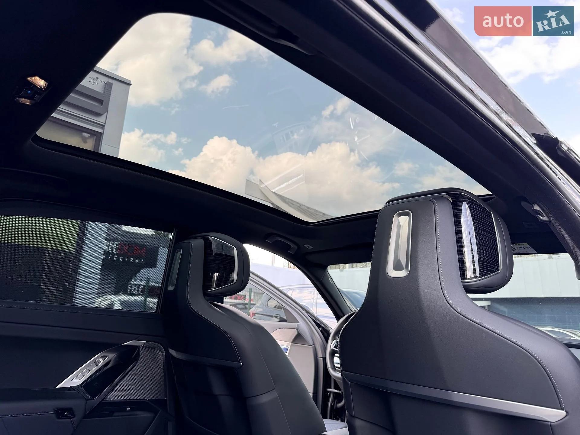 2023 BMW i7 - мініатюра 35