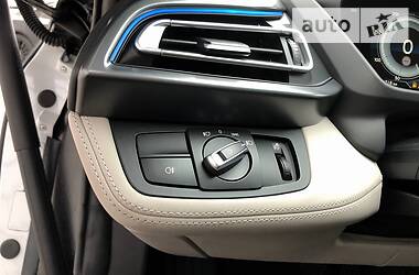 Купе BMW i8 2016 в 
