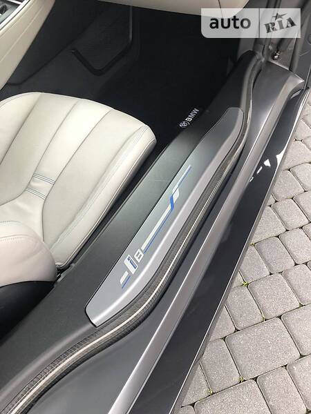 Купе BMW i8 2015 в Коломиї
