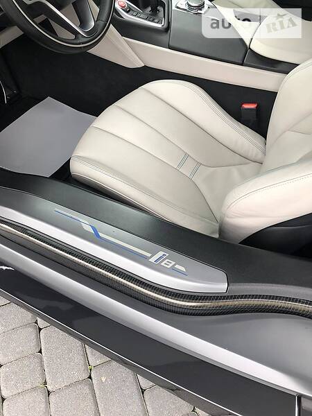 Купе BMW i8 2015 в Коломиї