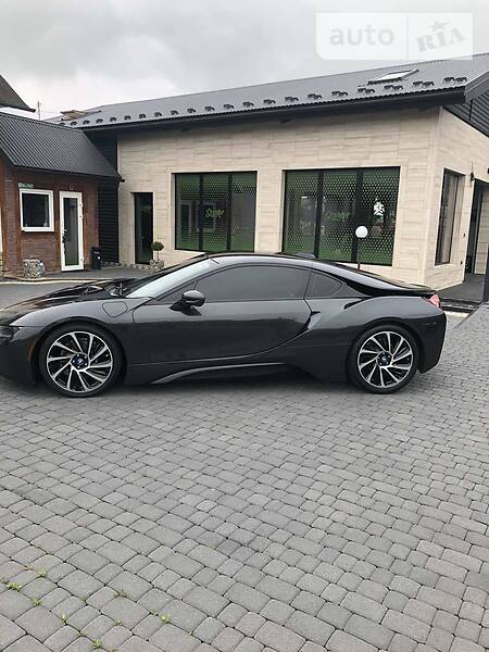 Купе BMW i8 2015 в Коломиї