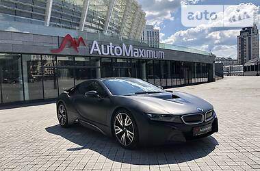 Купе BMW i8 2016 в 