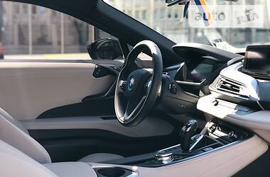Купе BMW i8 2016 в 