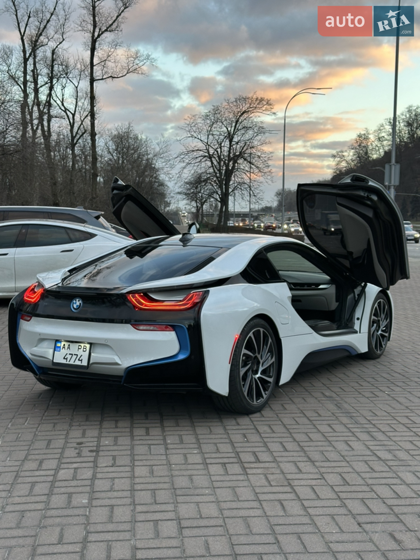 2016 BMW i8 - мініатюра 6