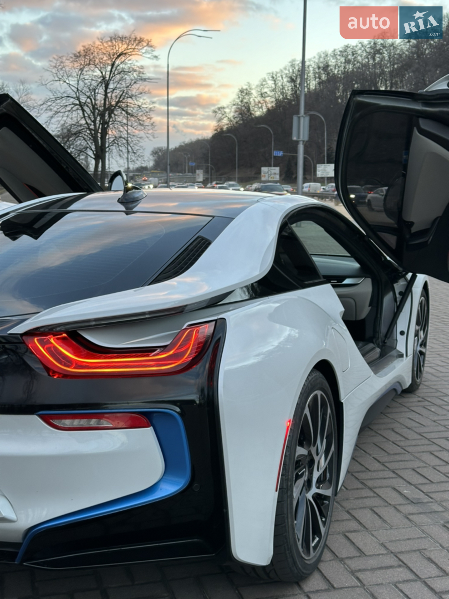 2016 BMW i8 - мініатюра 10