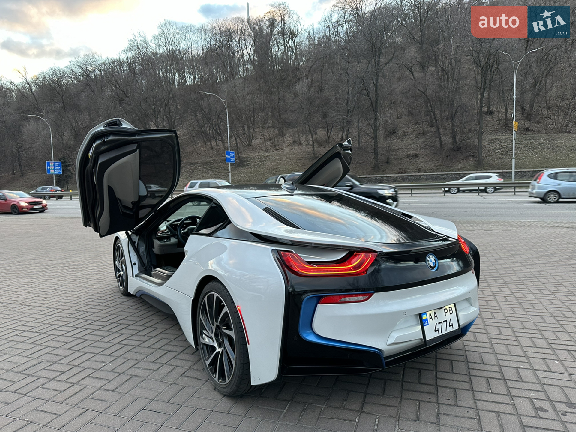 2016 BMW i8 - мініатюра 29