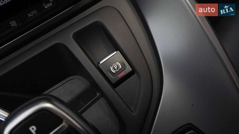 Купе BMW i8 2016 в Буковеле