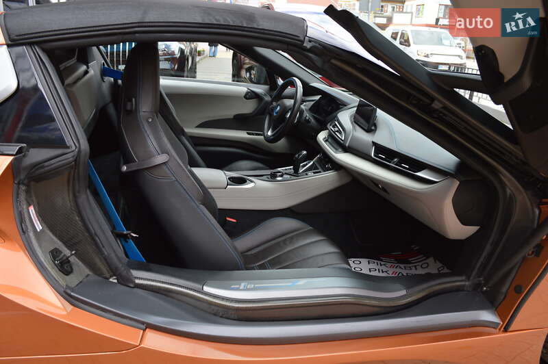Родстер BMW i8 2018 в Львові