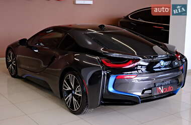Купе BMW i8 2016 в 