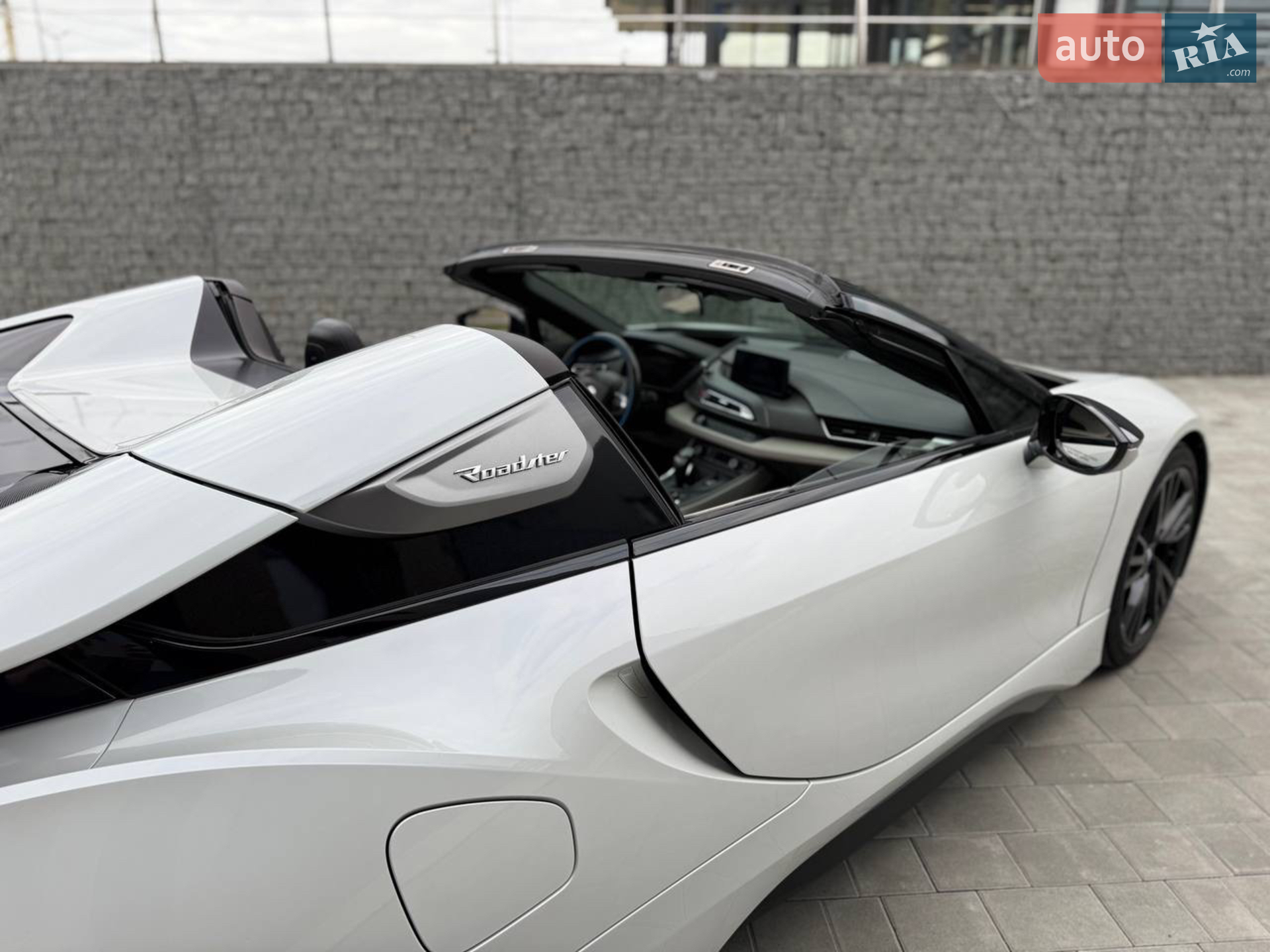 2018 BMW i8 - мініатюра 12